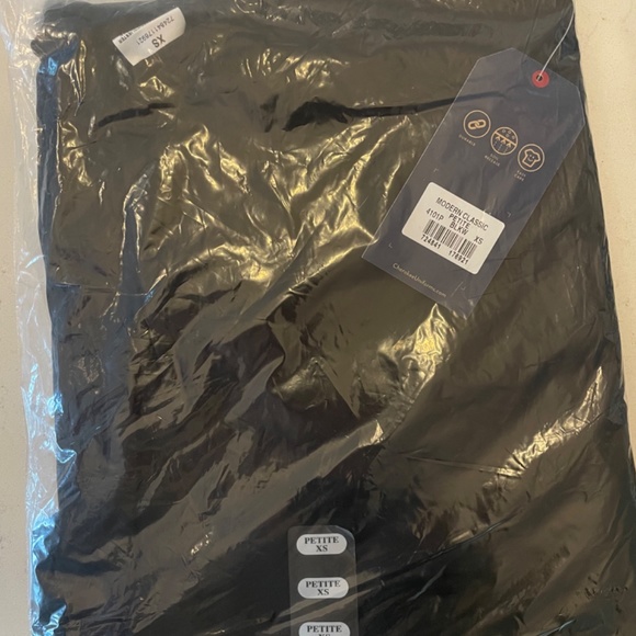 Cherokee black scrub set - Picture 2 of 3